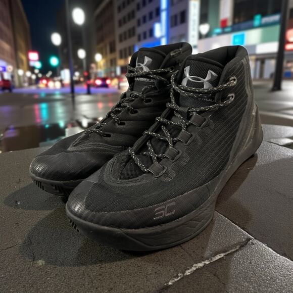 UNDER ARMOUR CURRY 3 1269279-001 MENS BASKETBALL Sneakers SHOES BLACK 8.5 - Picture 1 of 14